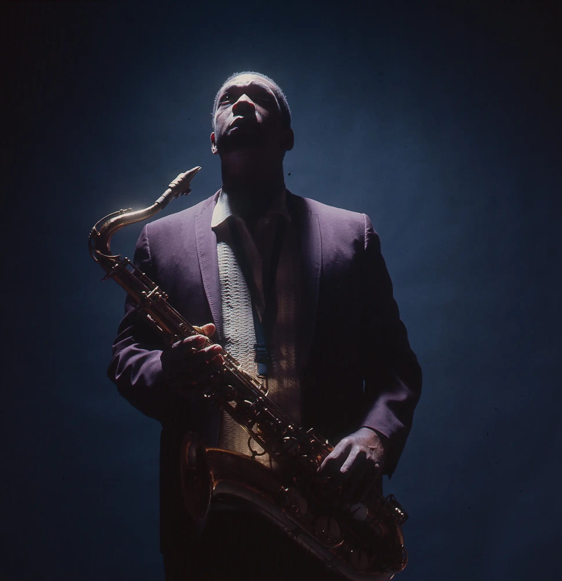 John Coltrane admirando su catálogo.